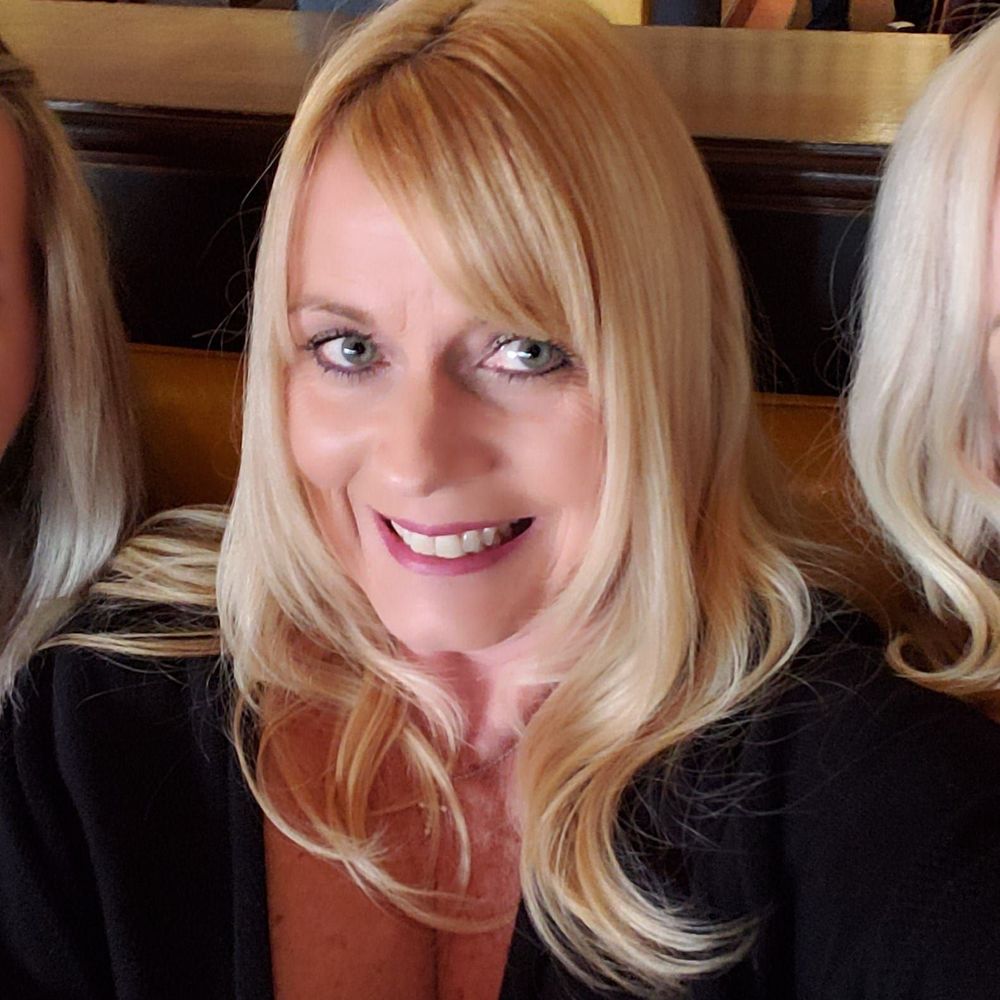 Meet your Posher, Laurie